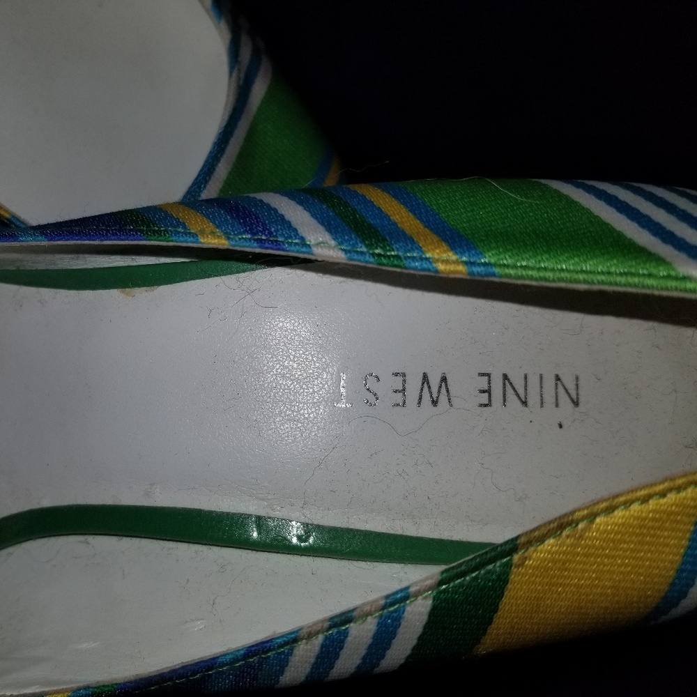 Designer Shoes - Picture 2 of 3